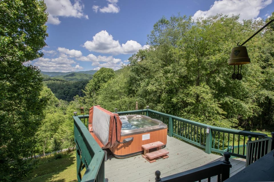 River Valley View House in Watauga