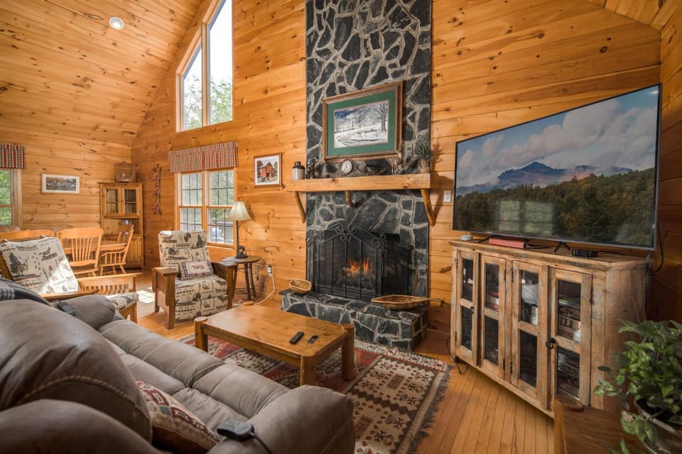 River Valley View House in Watauga