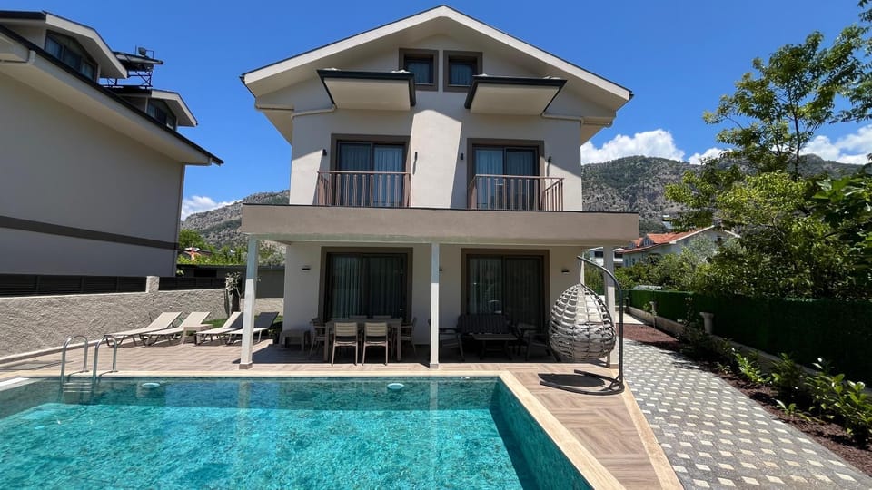 Property building, Pool view, sunbed