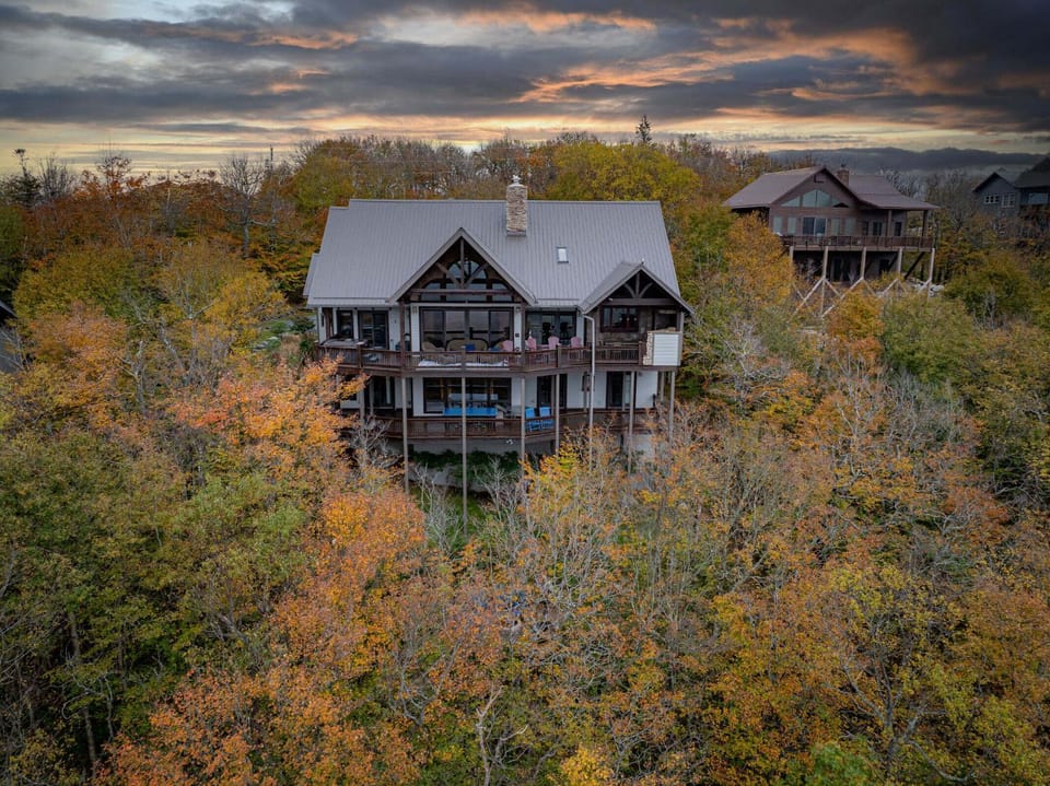 Sunset Beech House in Beech Mountain