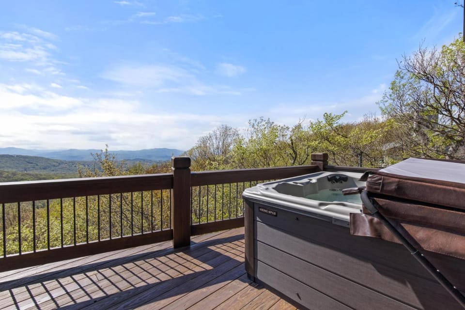 Sunset Beech House in Beech Mountain