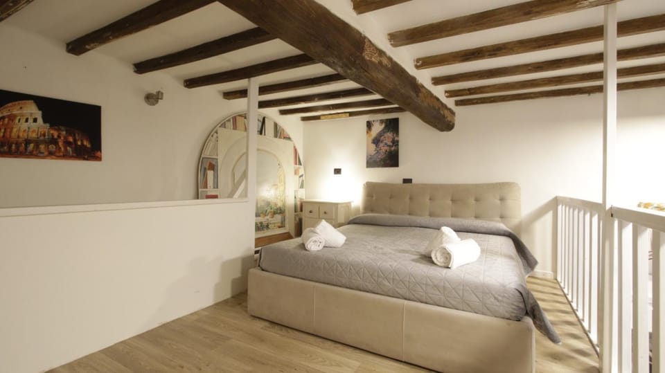 Bed, Photo of the whole room, Bedroom, locker