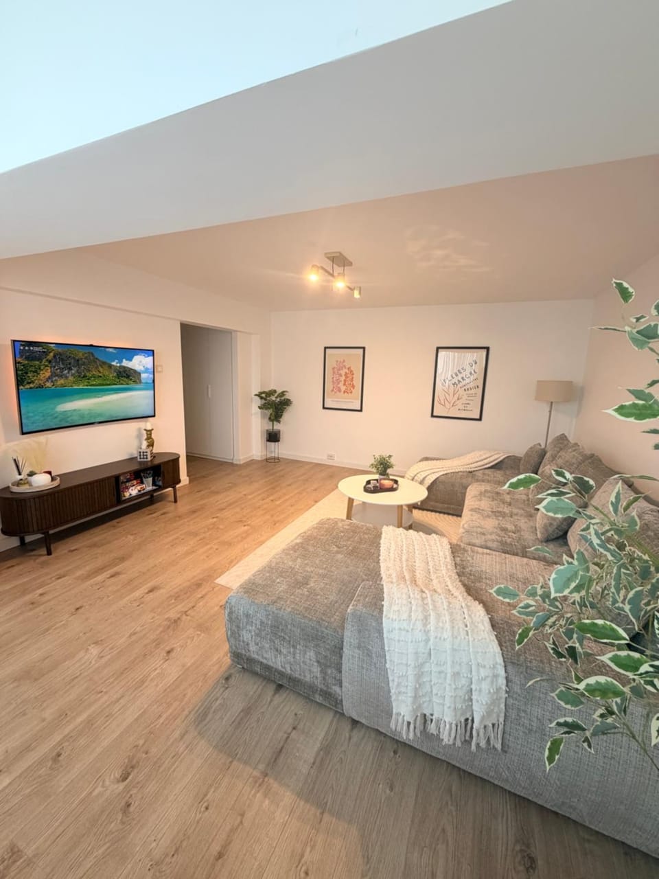 Urban Central Hub Apartment in Ruse, Bulgaria