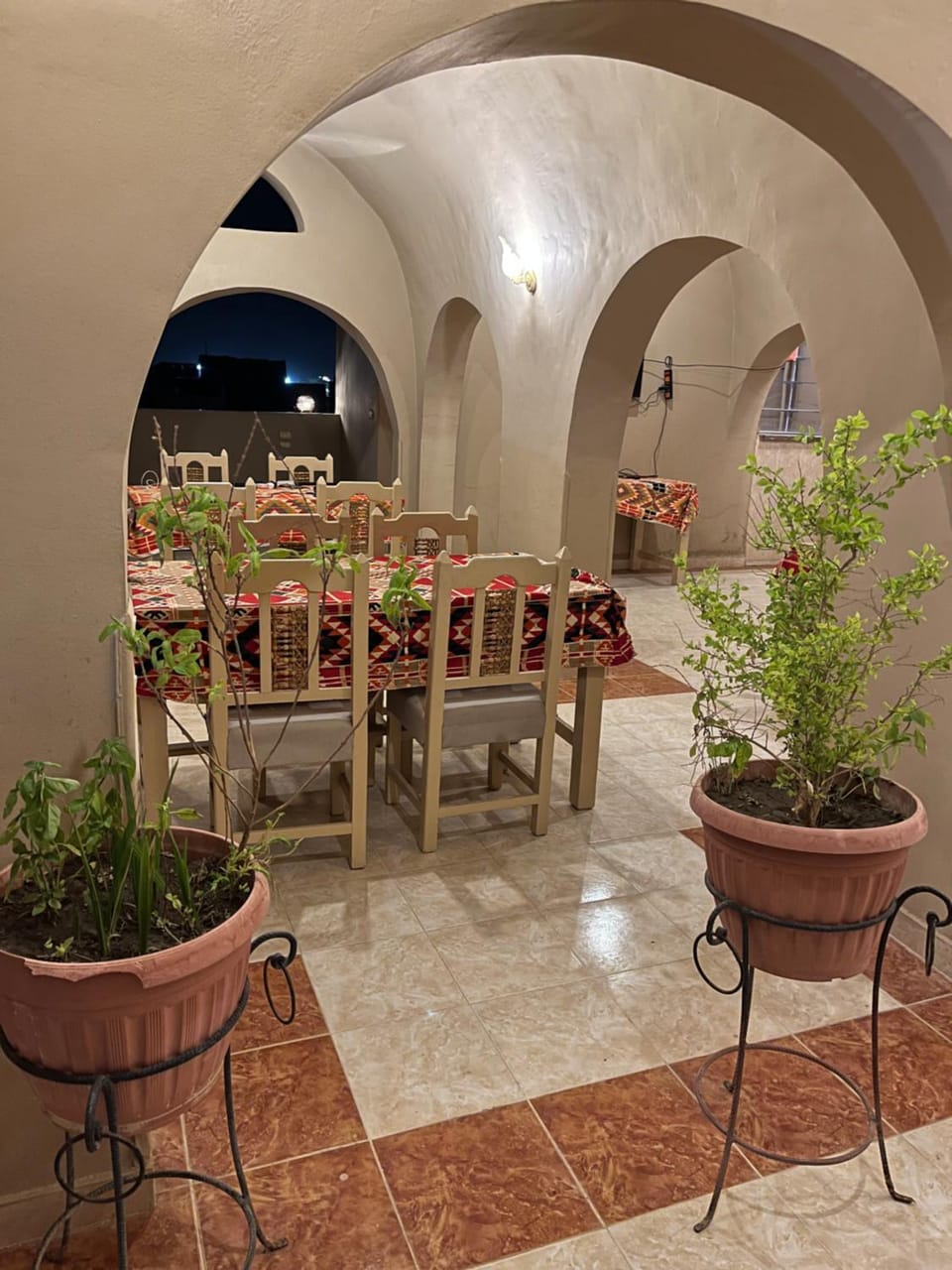 Restaurant/places to eat, Garden, Banquet/Function facilities, Dining area