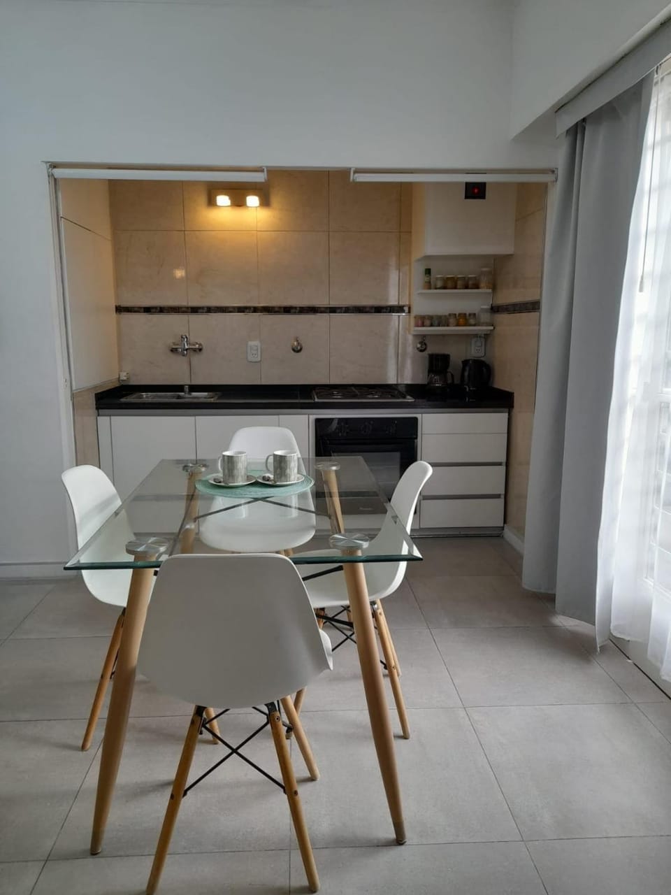 Dining area, kitchen