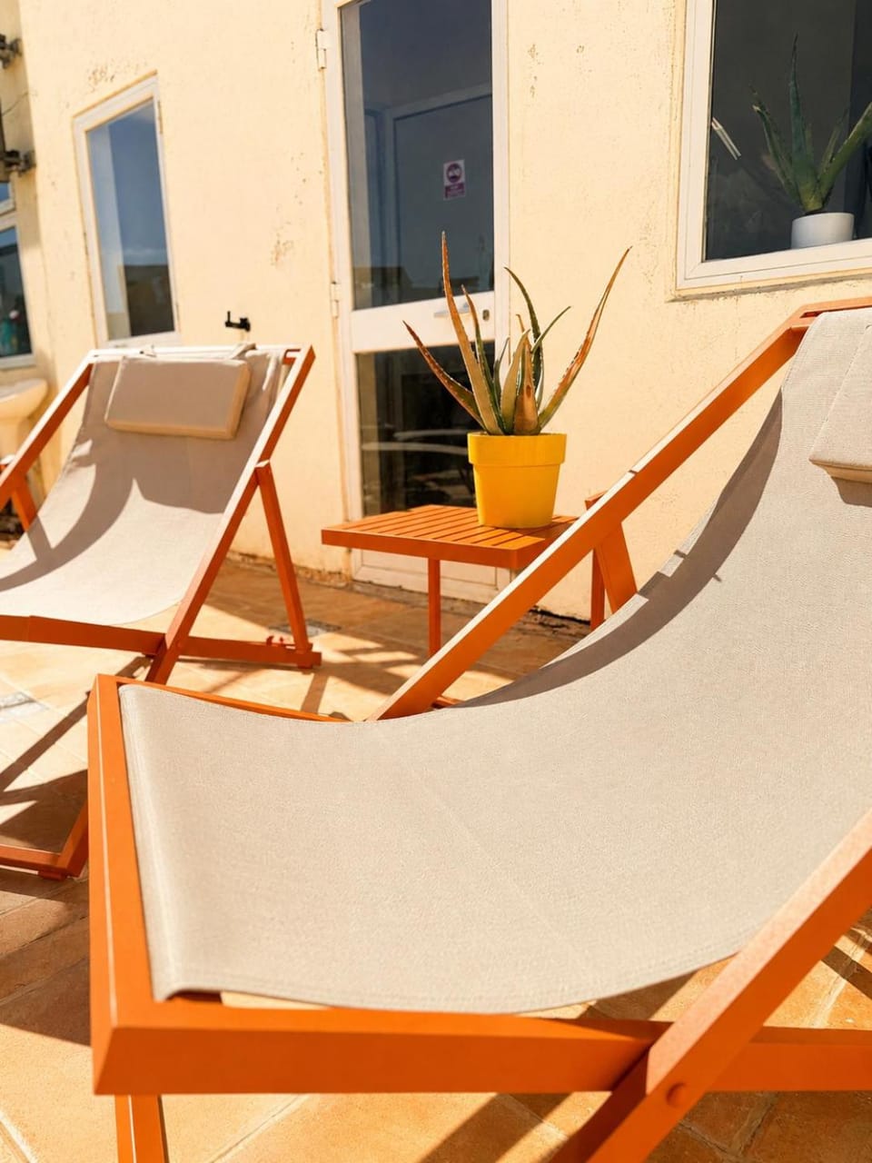 Balcony/Terrace, sunbed