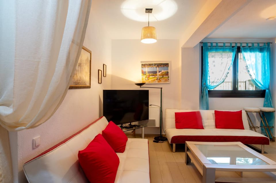 TV and multimedia, Living room, Seating area