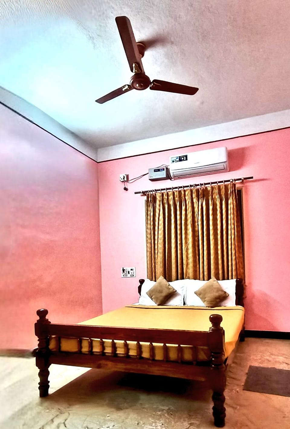 Photo of the whole room, Bedroom, air conditioner