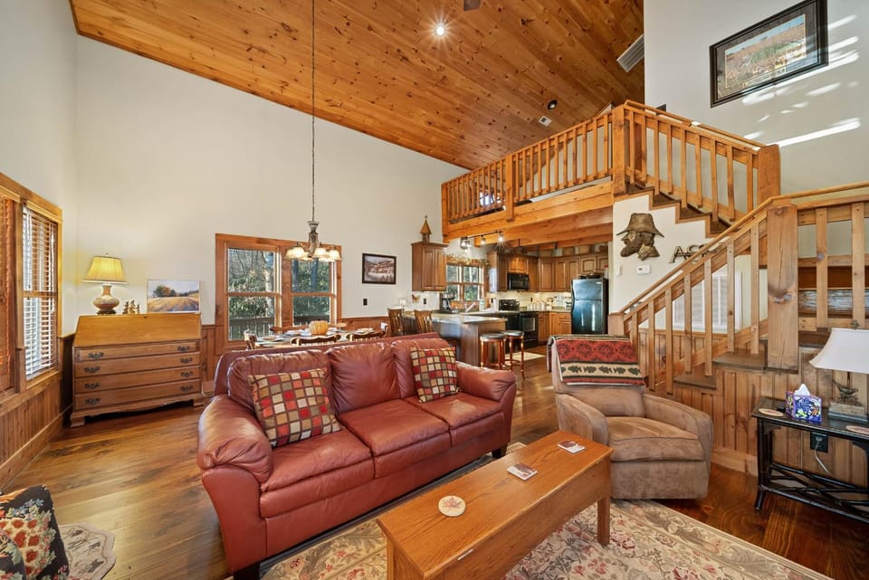 Lazy Bear Cabin Cabin in Watauga