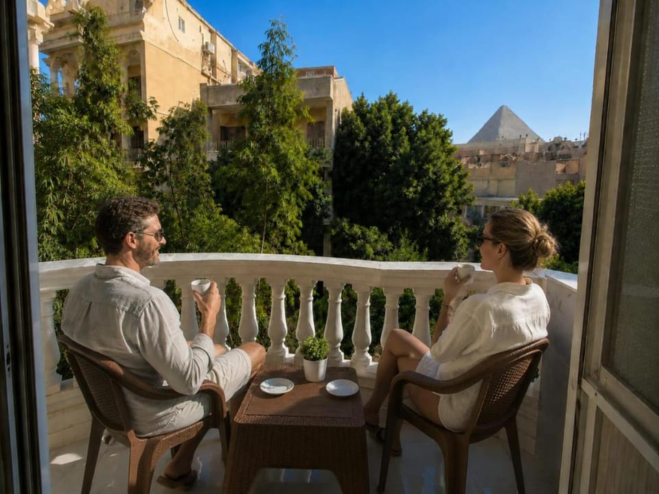 khofo pyramids view Bed and Breakfast in Egypt