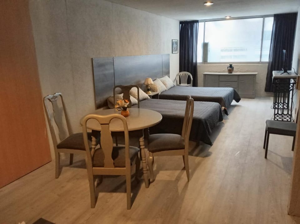 Hotel La Paz 706 Suites Hotel in Puebla