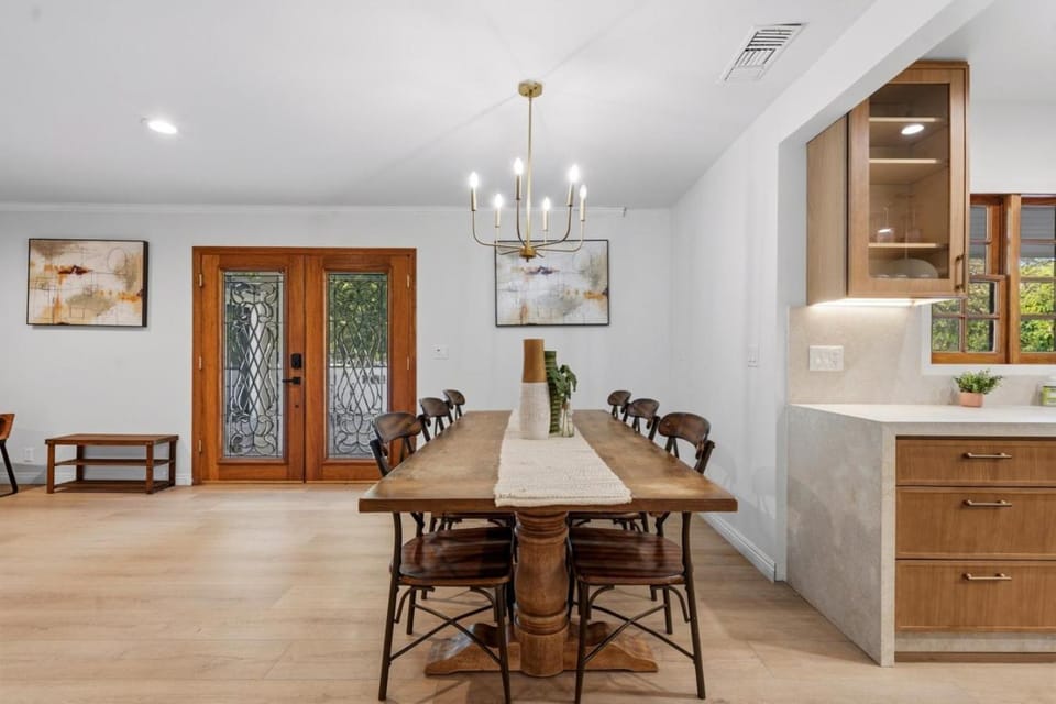 La Laland (gameroom and more) House in North Hollywood