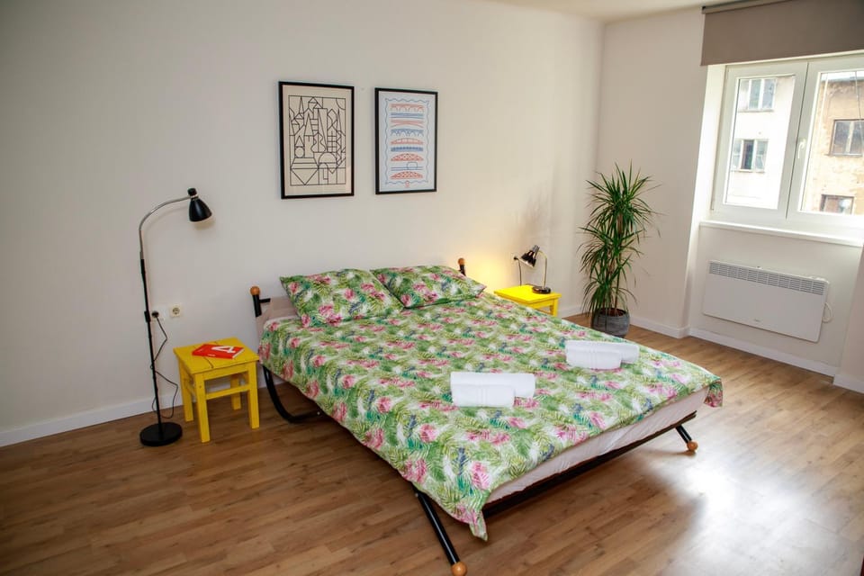 Decorative detail, Bedroom, heating