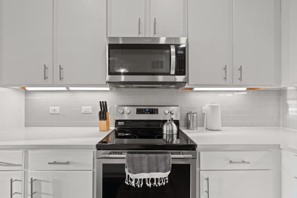Kitchen or kitchenette, stove