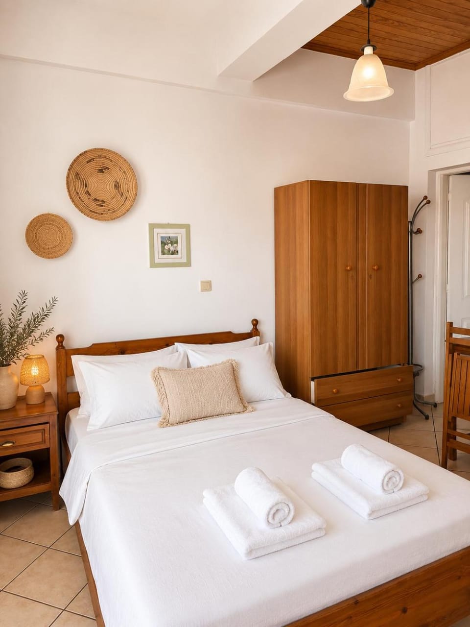 Bed, Photo of the whole room, Bedroom, towels, wardrobe