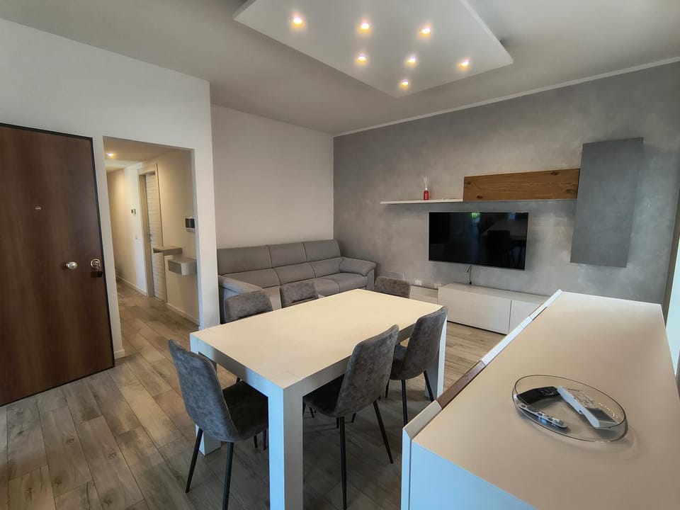 Amira Home House in Anzio