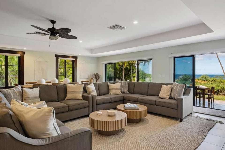 Oceanfront Hideaway House in Kihei