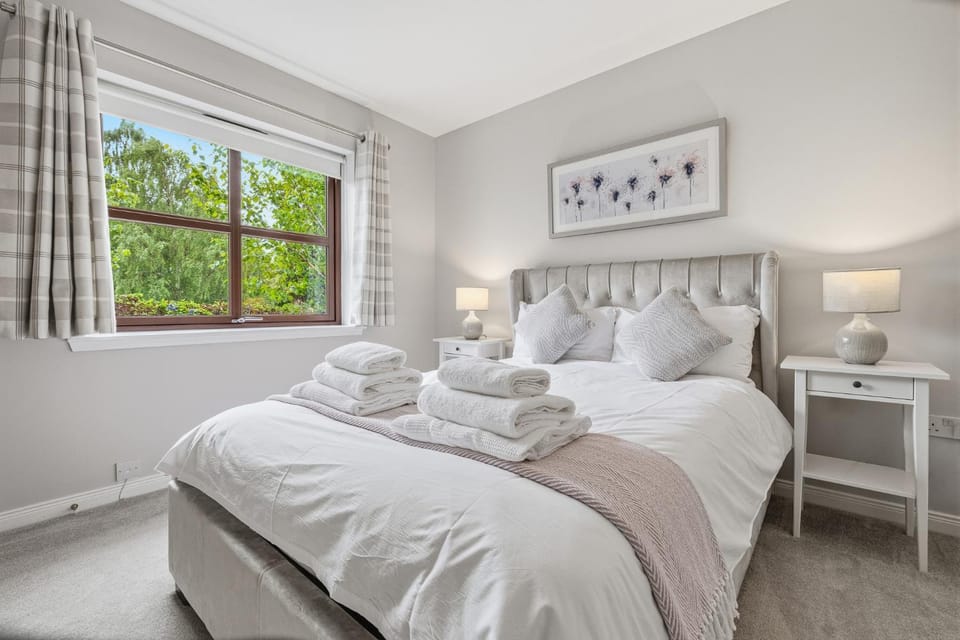 Glenisla, Aviemore, fantastic location with sauna and hot tub House in Aviemore