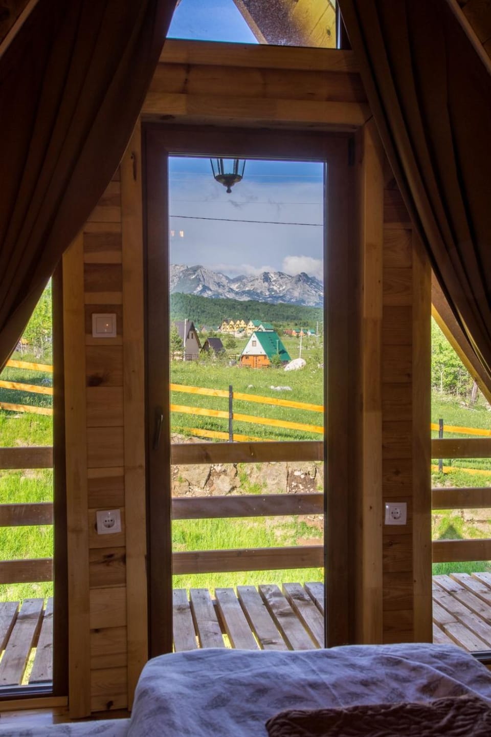 Bugen Villa III Chalet in Montenegro