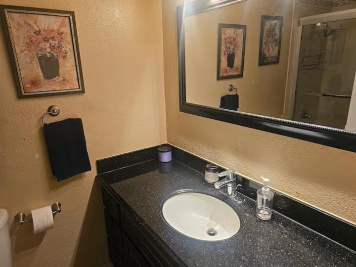 Urban Retreat -Suite A Bed and Breakfast in San Jose