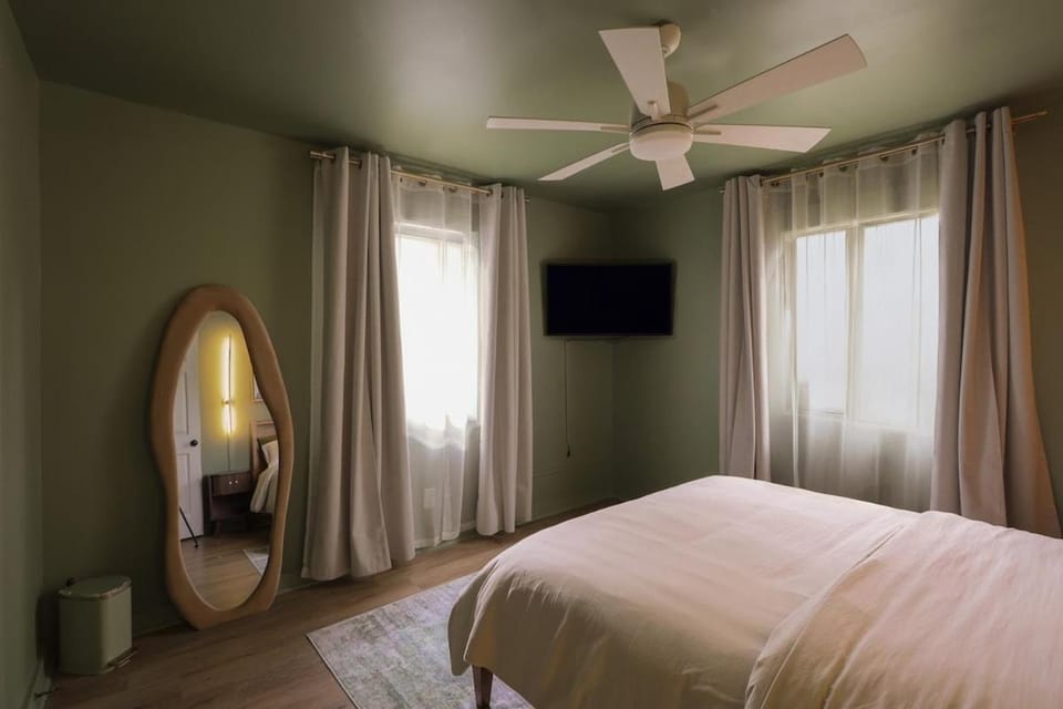 Designer Home - Sleeps 10 - Fire Pit - Near Augusta National Villa in North Augusta