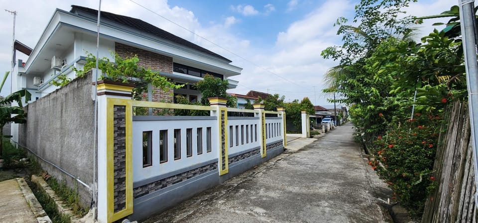 Hj Parmi Homestay Penginapan Murah di Kota Pati Villa in Indonesia