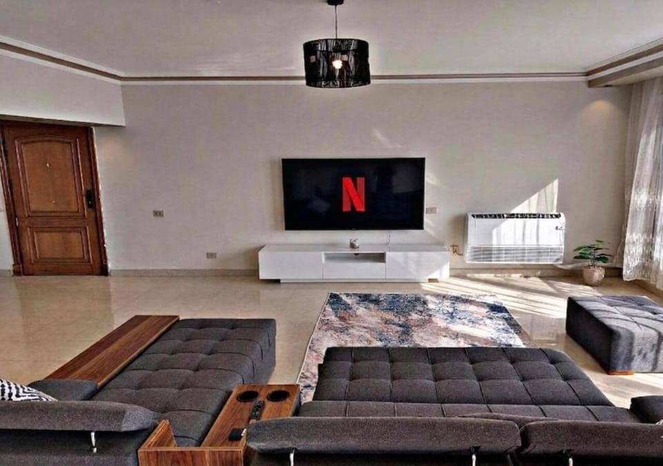 TV and multimedia, Living room, Seating area, air conditioner