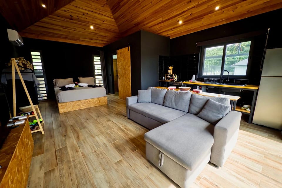 Bungalow Hau - Area Haumaru - Terrain PADEL privé House in Moorea-Maiao