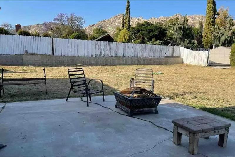 Patio, Spring, fireplace
