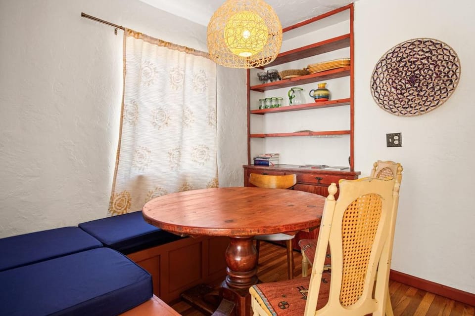 Tres Palmas - 3BD 2BA Central Adobe Retreat with Private Pool House in Tucson