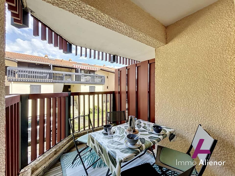 T2 avec parking, animaux admis - 4 pers. - FR-1-857-81 Apartment in Vieux-Boucau-les-Bains