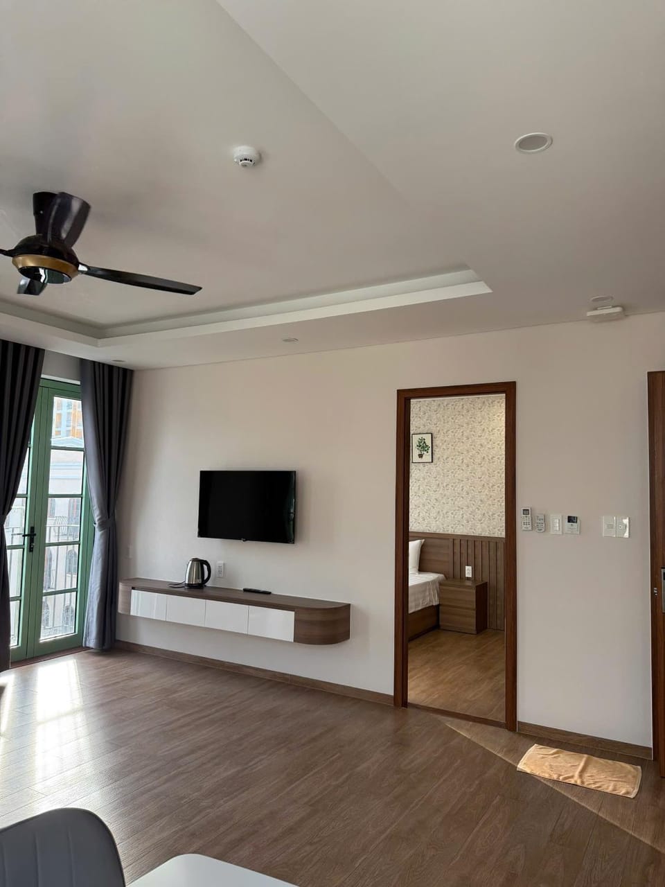 Communal lounge/ TV room, TV and multimedia, Photo of the whole room, Evening entertainment, Bedroom