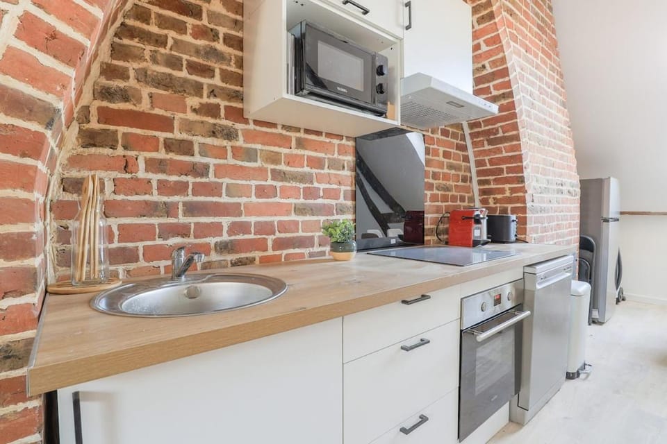 L'Escale Élégante Design, Comfort & Quiet Apartment in Amiens