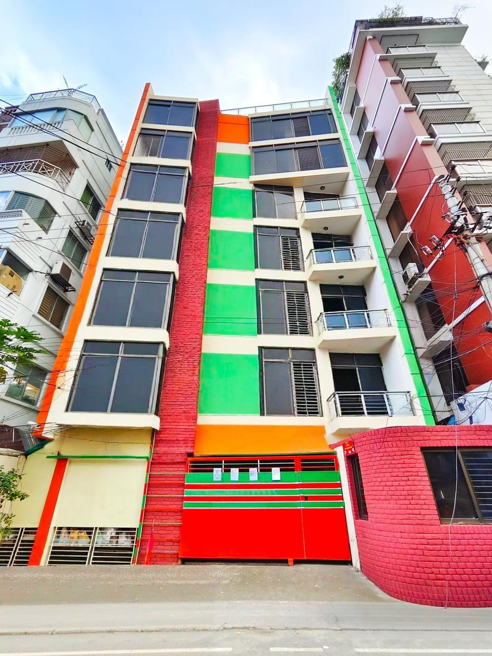 Younic Hostel Baridhara Male Hostel in Dhaka