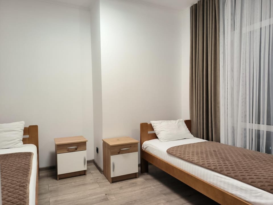 Двокімнатна квартира Зріні 12 Apartment in Hungary