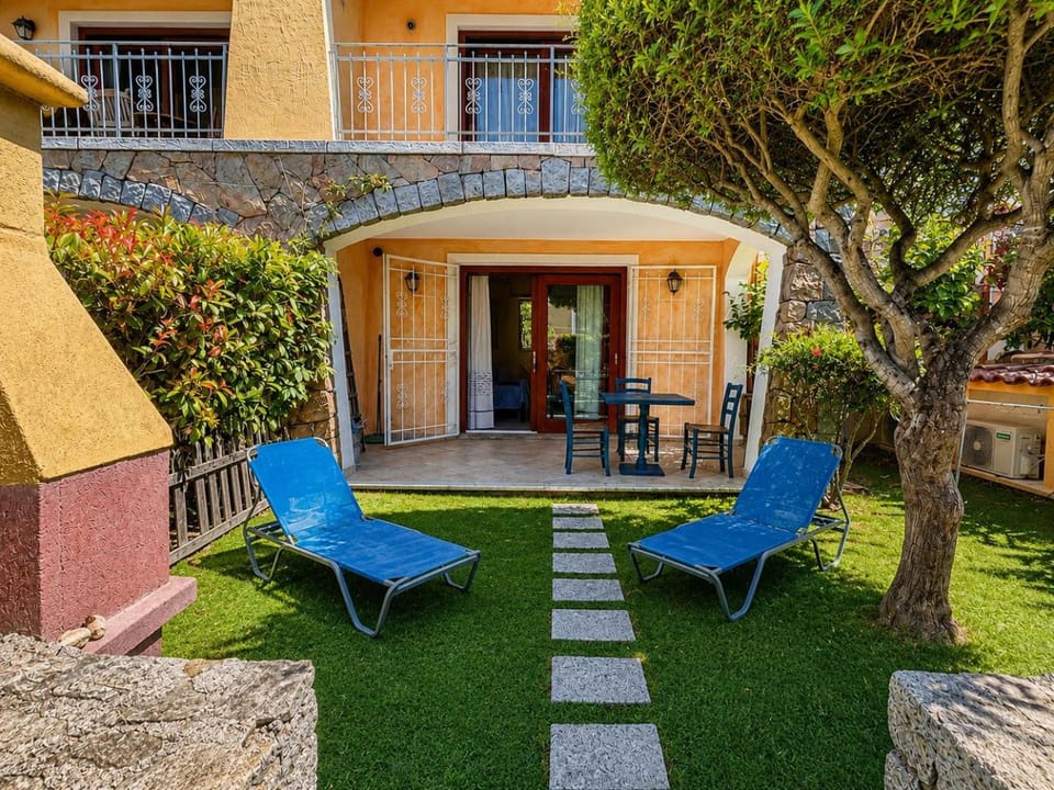 Inner courtyard view