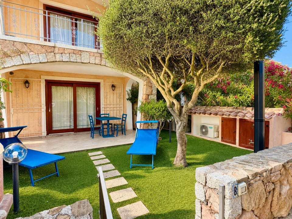 Property building, Garden