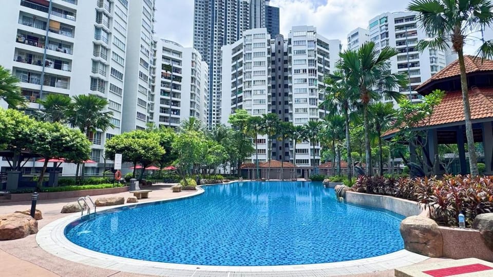 Property building, Swimming pool