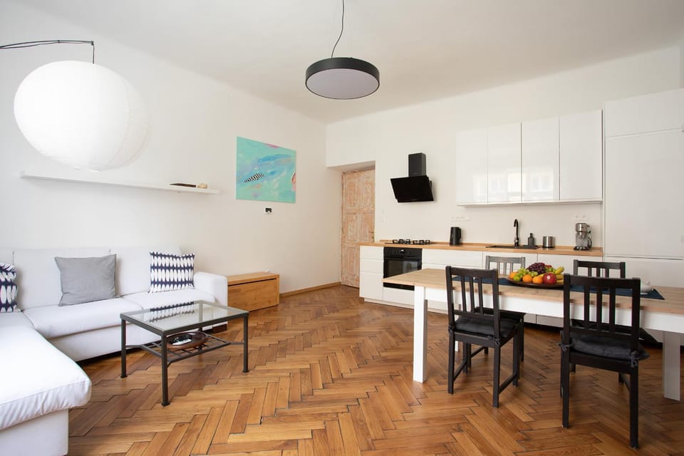 Living room, Dining area, kitchen