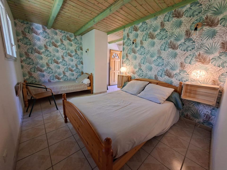 Les Murmures de la Forêt Bed and Breakfast Bed and Breakfast in Provence