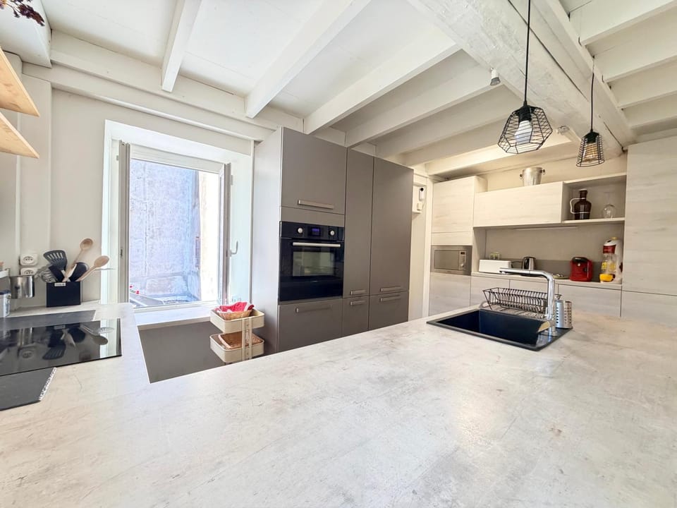 stove, stove, kitchen, kitchen