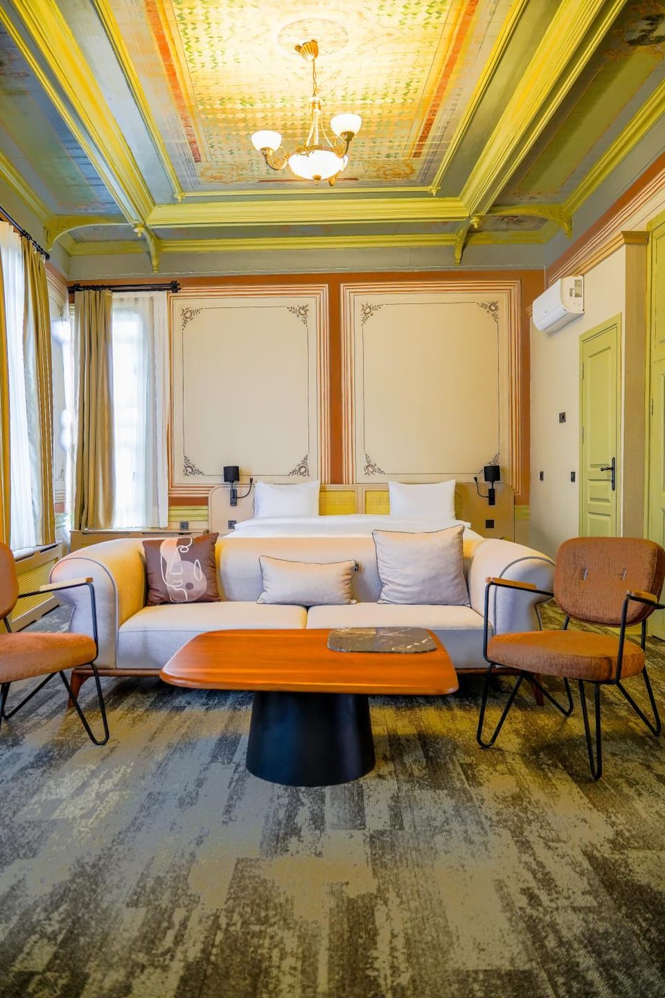 Bed, Living room, Seating area, Dining area, Bedroom