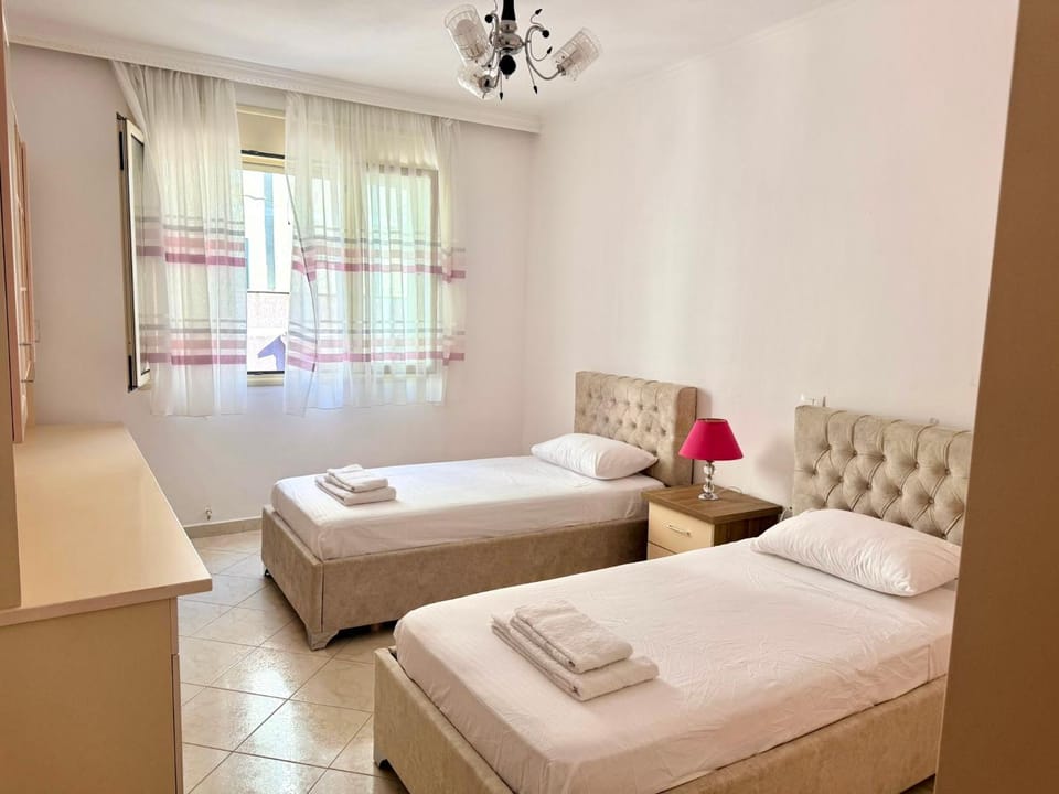 Sun&Moon Lungomare apartment Apartment in Vlorë
