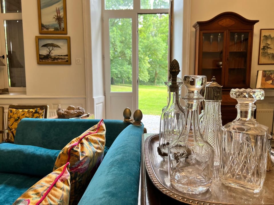 Living room, Internal: Not applicable to any particular room