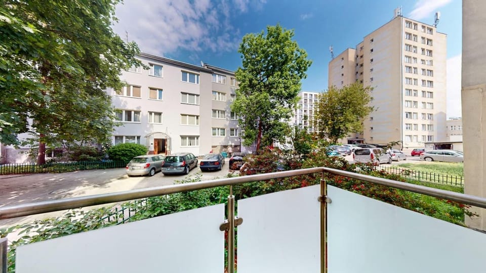 Bluebell Apartment Dmochowskiego COS Torwar Apartment in Warsaw