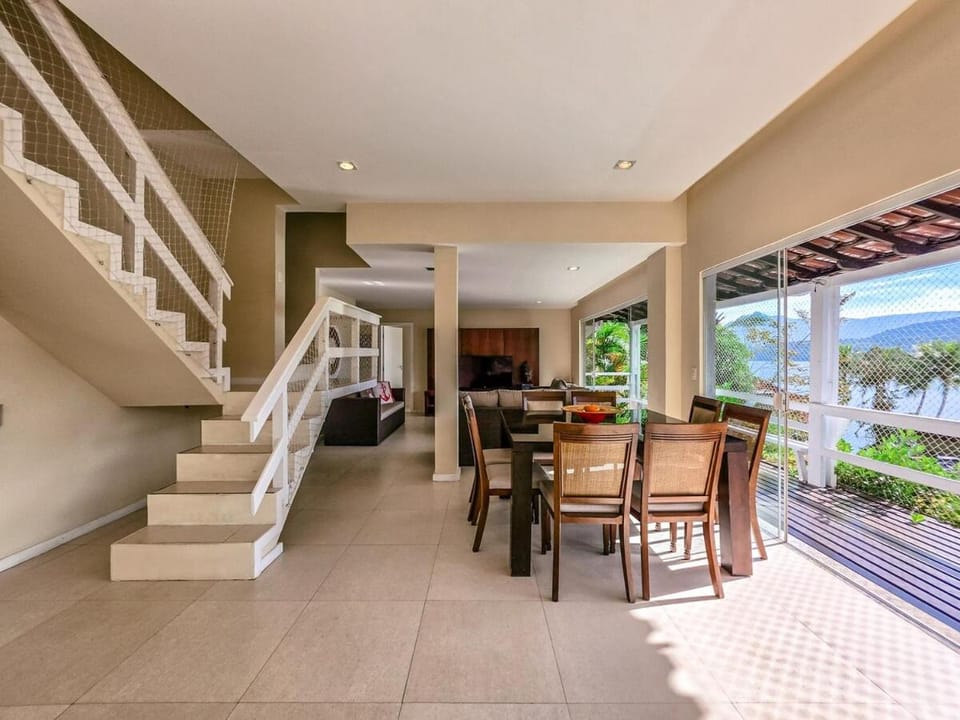 Casa Beira-Mar com Praia Privativa e Piscina House in Angra dos Reis