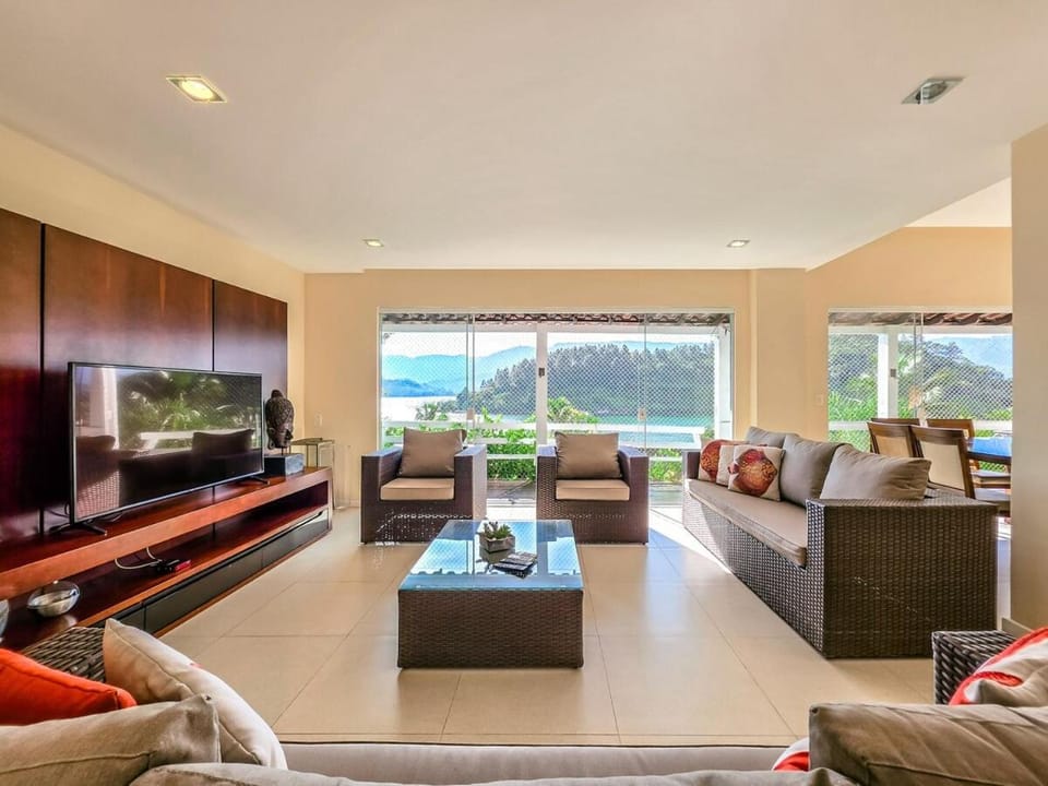 Casa Beira-Mar com Praia Privativa e Piscina House in Angra dos Reis