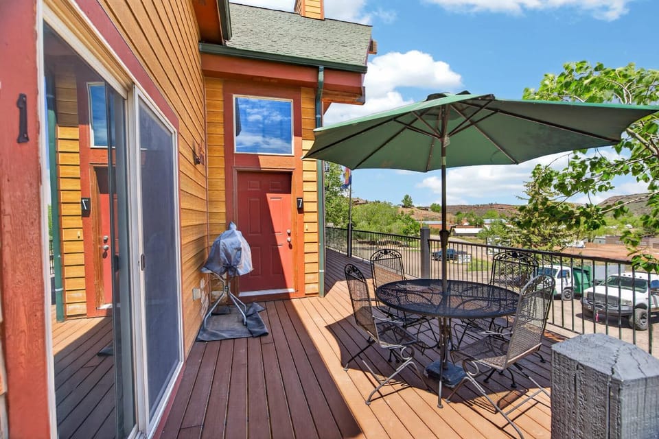 1BR Mountain View Studio Retreat Near Fort Collins Apartment in Colorado