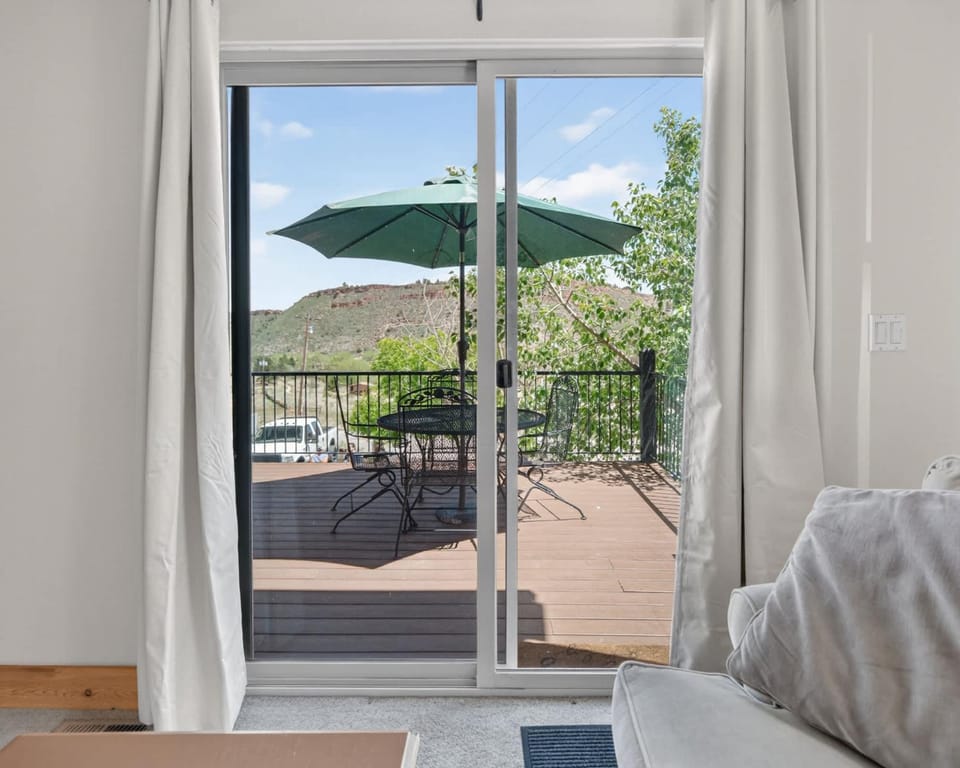 1BR Mountain View Studio Retreat Near Fort Collins Apartment in Colorado