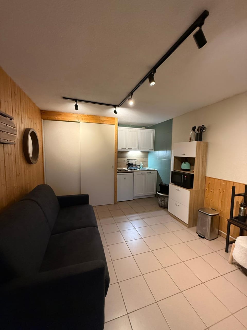 Kitchen or kitchenette, Living room